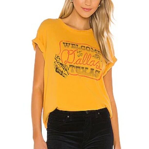 Daydreamer Welcome To Dallas Texas Tour Tee in Marigold Yellow Size Small - Picture 1 of 6